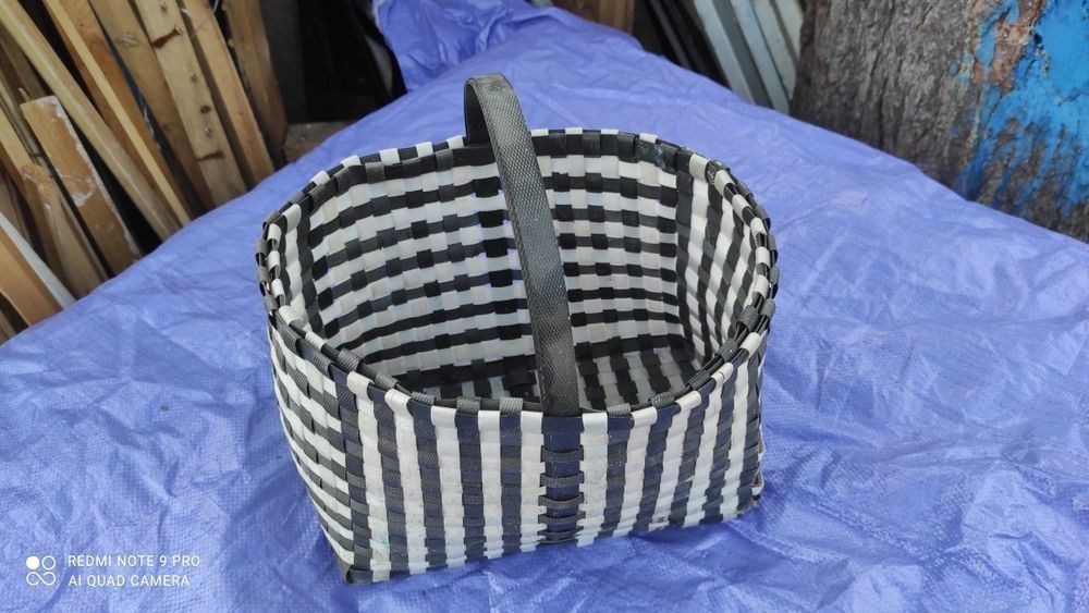Плетёная корзина.