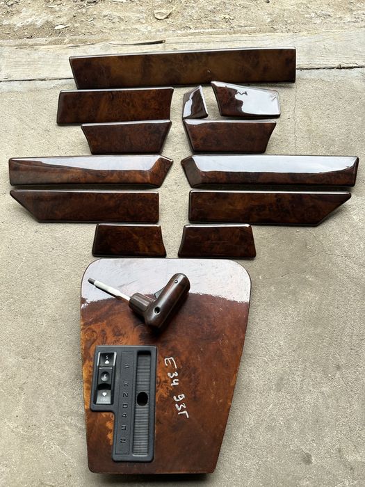 Дерево в салон  на бмв Е34 акпп и мкпп