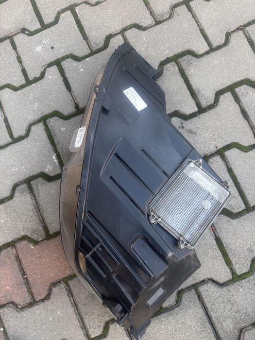 Far dreapta Tesla S Facelifit