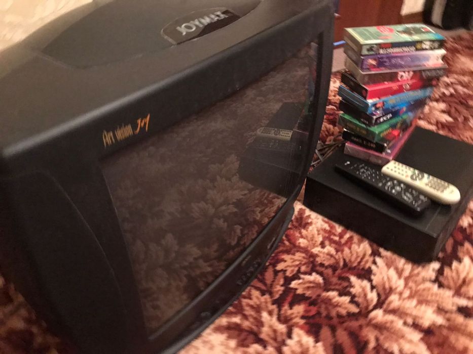 Продам работающий телевизор в отличном состоянии