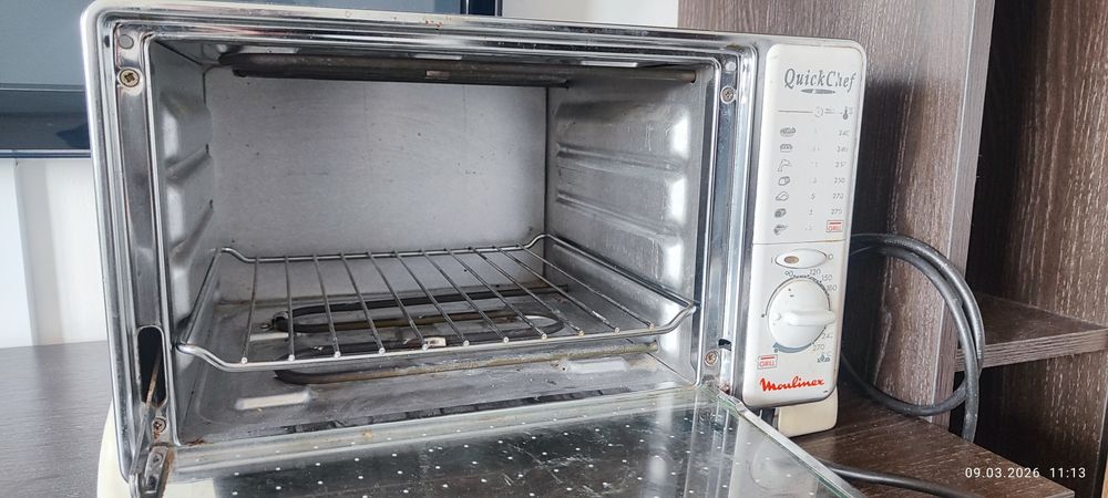 Продается Духовка б/у