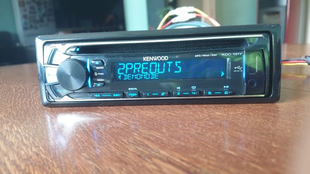 Авто радио плеър музика за кола Кенуулд Kenwood CD MP-3 USB AUX Цветове