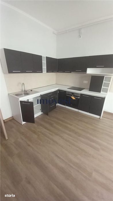 De inchiriat: Apartament cu 3 camere in zona Centrala