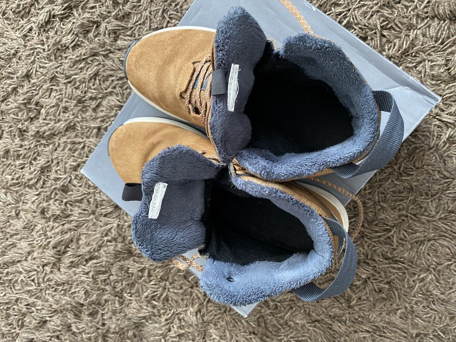 Ghete din piele intoarsa
