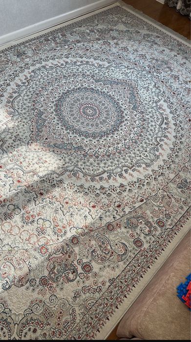 Продам два ковра в отличном состоянии