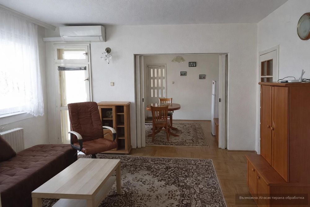 Тристаен апартамент, под наем, Център