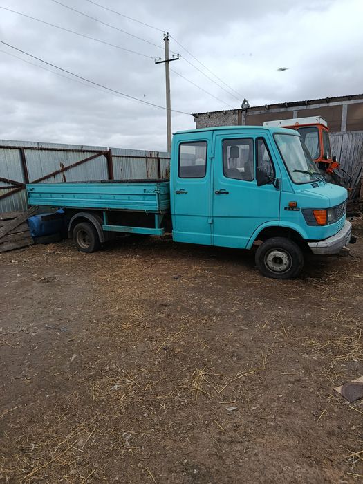 Продам хороший грузовичёк.