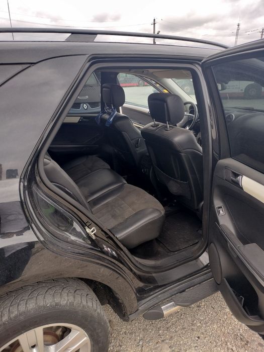 Vând /schimb Mercedes ml