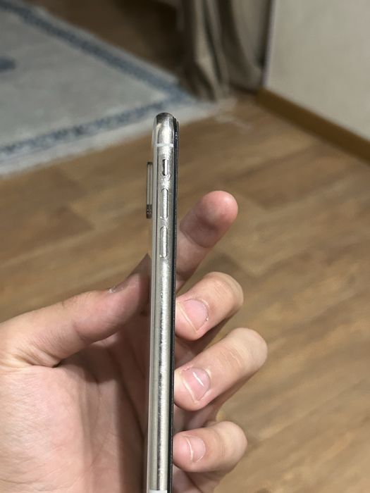 Продам iPhone X
