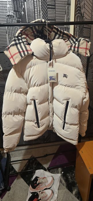 Oferta de iarnă geaca burberry