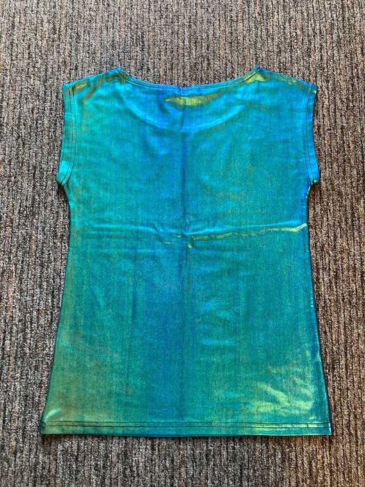 Tricou cameleon In Extenso cu efect lucios, fara maneci - marimea XS