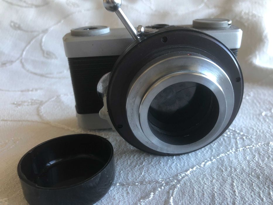 Микроскопски фотоапарат Carl Zeiss Jena Werra с микроскопски адаптер от 60-те произведен в ГДР, лентов 35 мм, изключително рядък, чисто нов