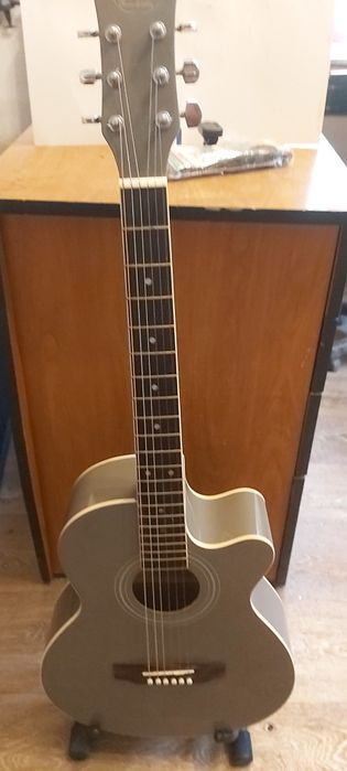 Vând pachet chitara electroacustica  Music Fidelity