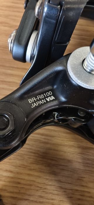 Комплект Шосейни спирачки Shimano Ultegra Front BR-R8000,Rear BR-R8100