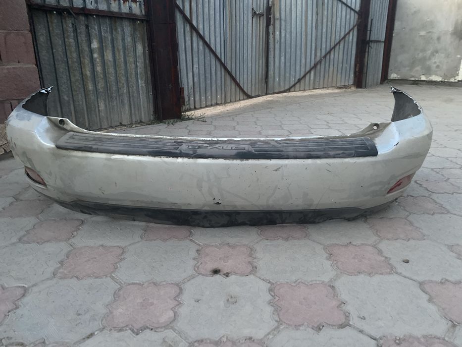 Бампер задний  Лексус RX 330/ 350