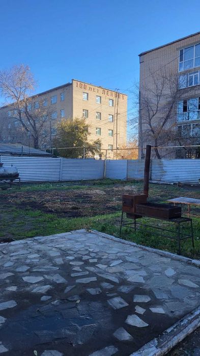 Продам двухэтажный коттедж в центре города