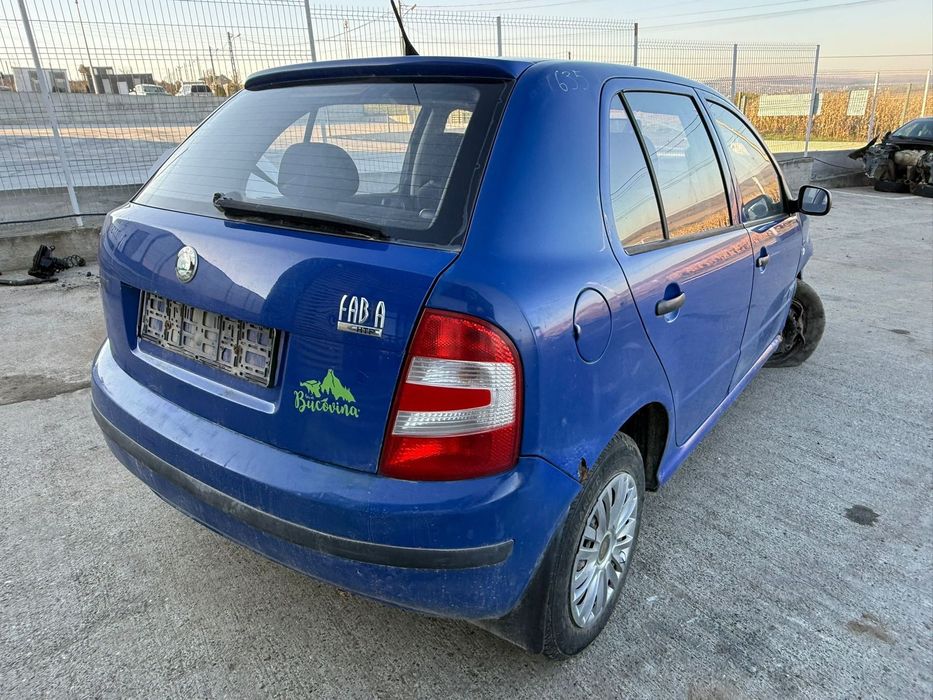 Dezmembrez / Dezmembrari / Piese / Accesorii Skoda fabia 2007 1.2 benzina BMD albastru hatchback