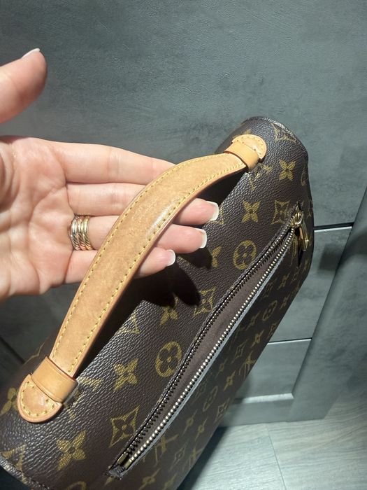 LV б/у 900.000 тенге