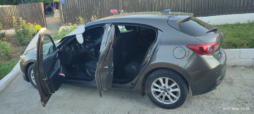 MAZDA 3 2015 — imagine 5