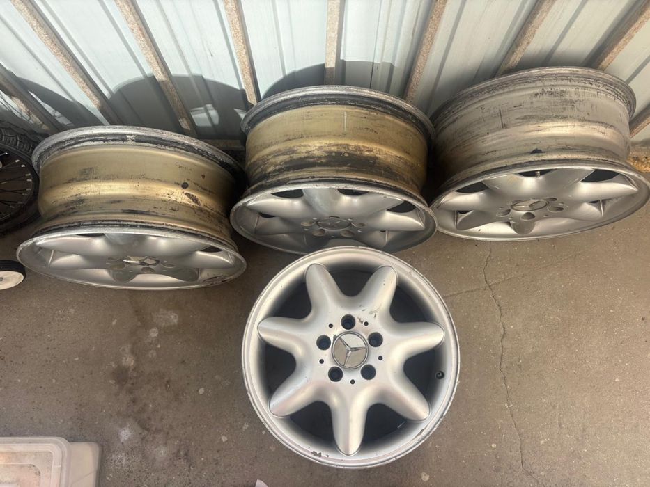 Продам диски на мерседес