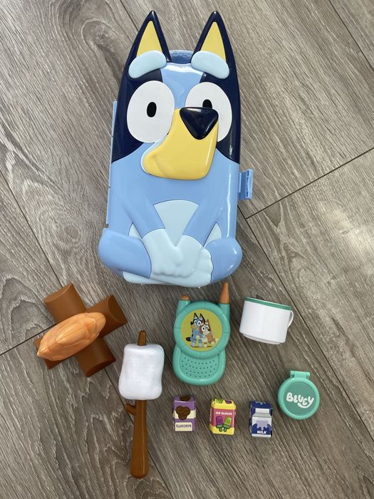 Jucarii Bluey la picnic