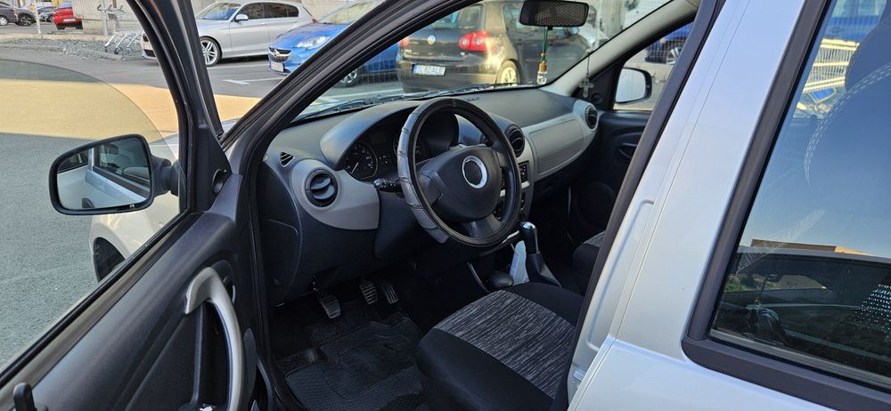 Dacia sandero 2008