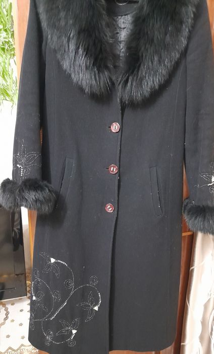 Женское зимнее пальто