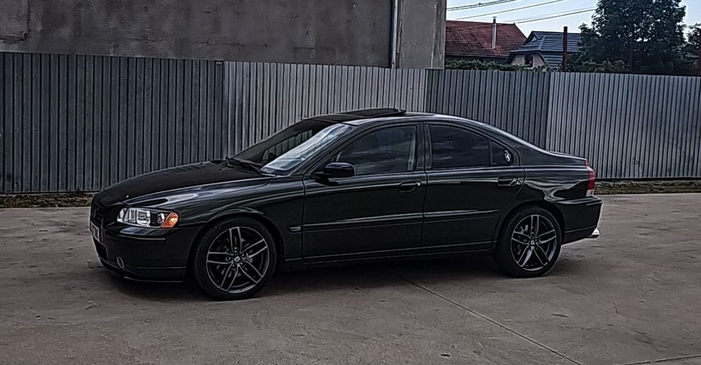 Volvo S60 D5 Summum Facelift – Configurație rară, întreținut exemplar