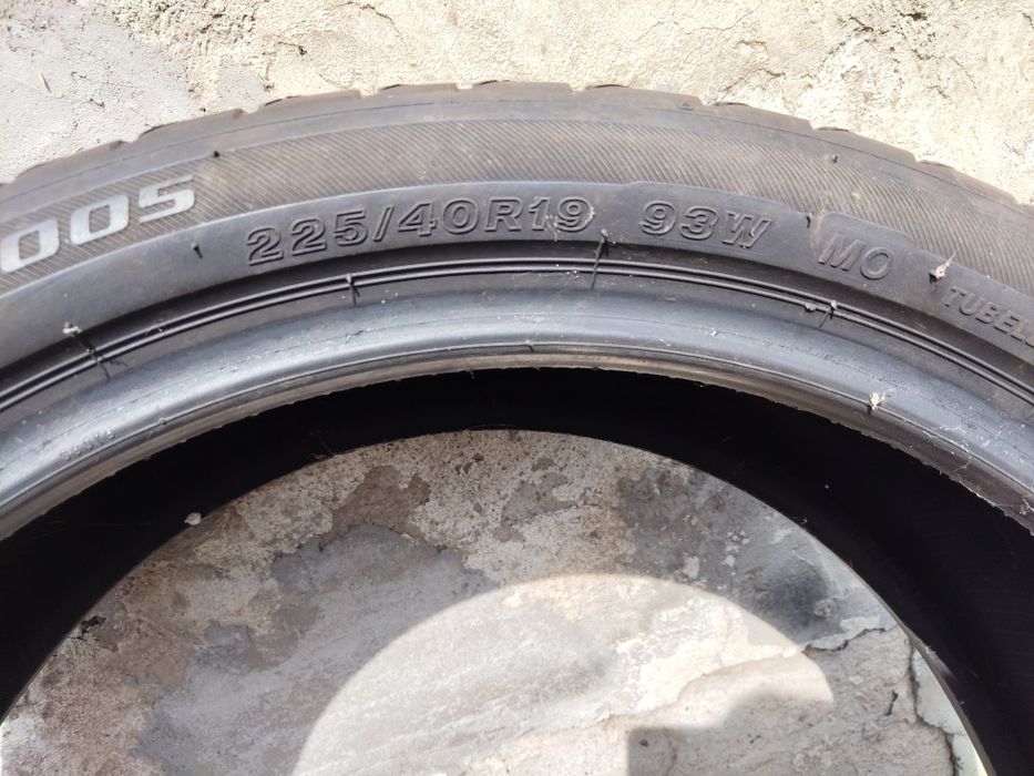 Cauciucuri R19 - BMW