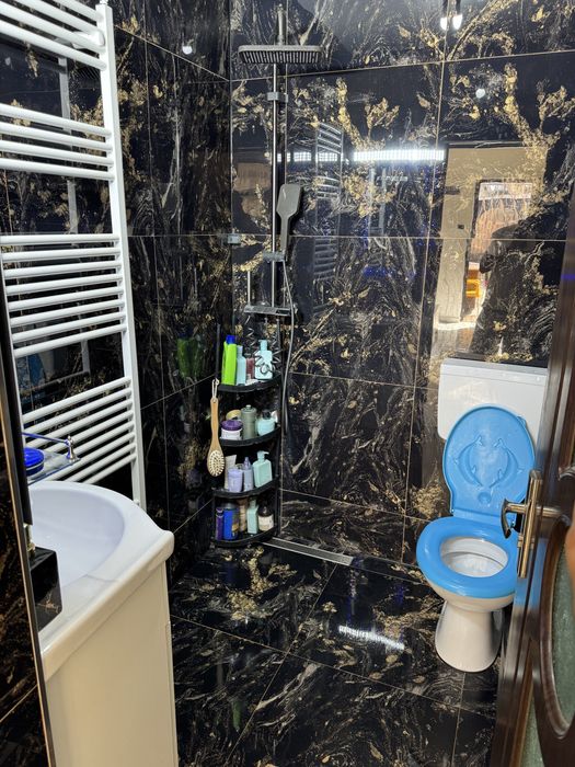 Vand casa 4 camere