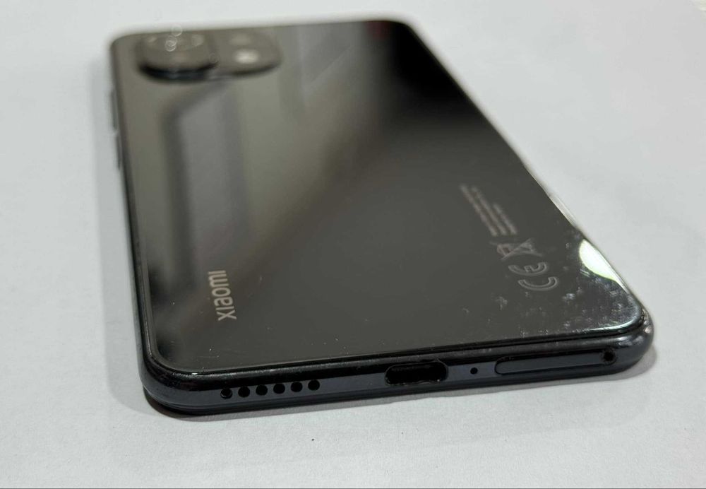 Телефон Xiaomi 11 lite 128/6gb