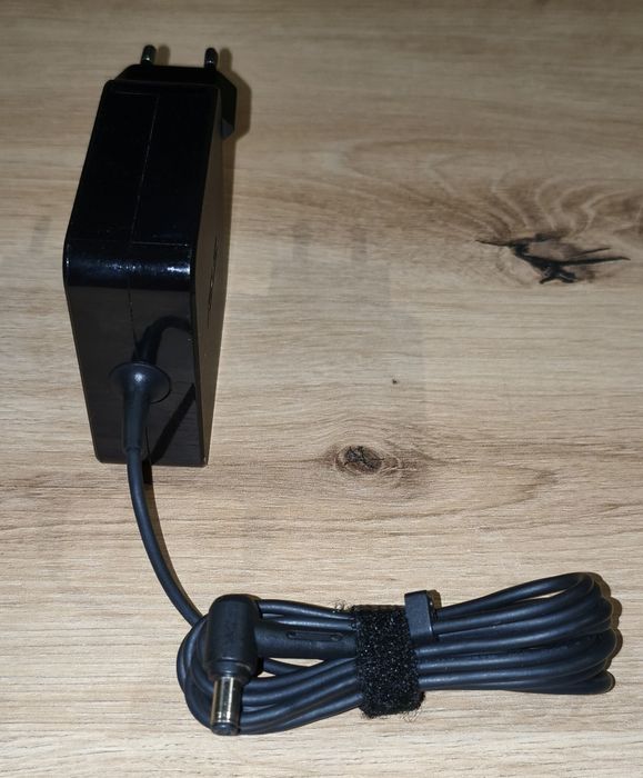 Зарядно за лаптоп Asus,мод.ADP-65DW C