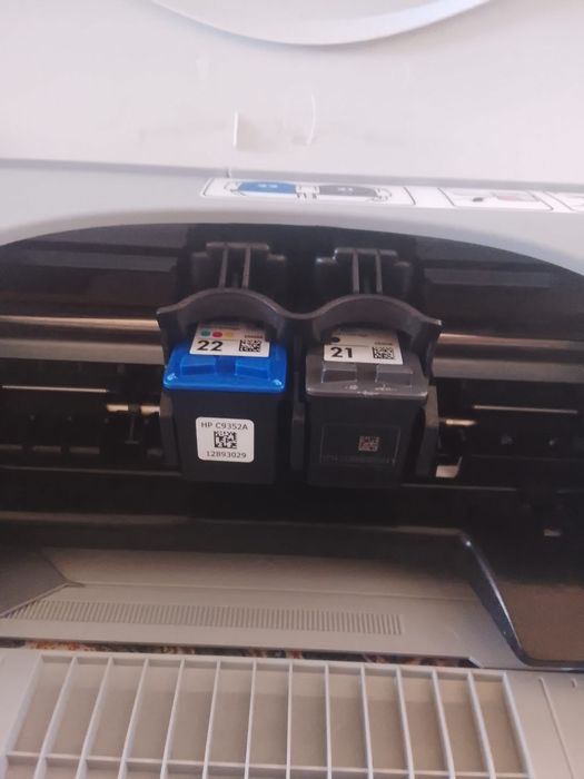 HP DeskJet 3940 принтер + картридж