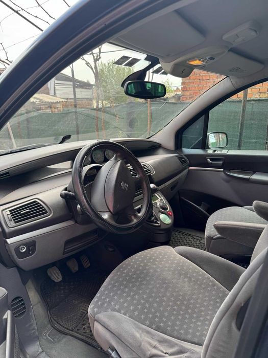 Peugeot 807 2.2hdi