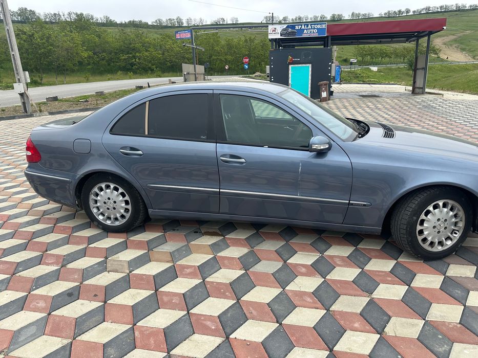 Dezmembrez mercedes e-class 2.2 diesel 150 capota bara  cutie automata