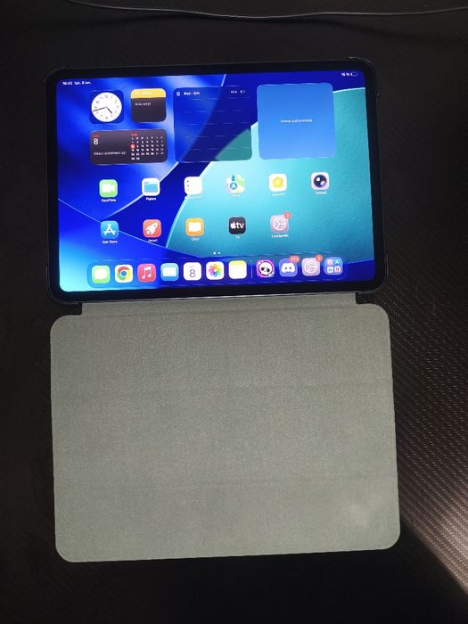 iPad Pro 11" M5 256 GB | Carcasă puțin îndoită (Funcțională) | La Cutie