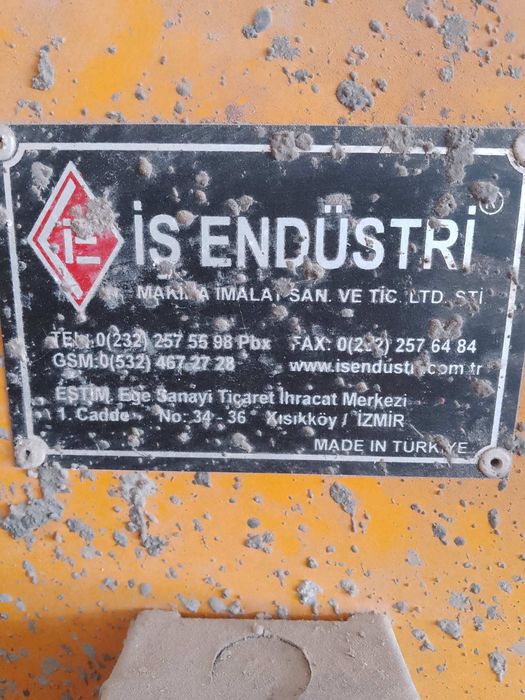 Машина за производство на тротоарни плочки