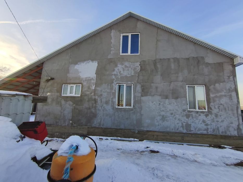 Продам  дом в районе Малышка..