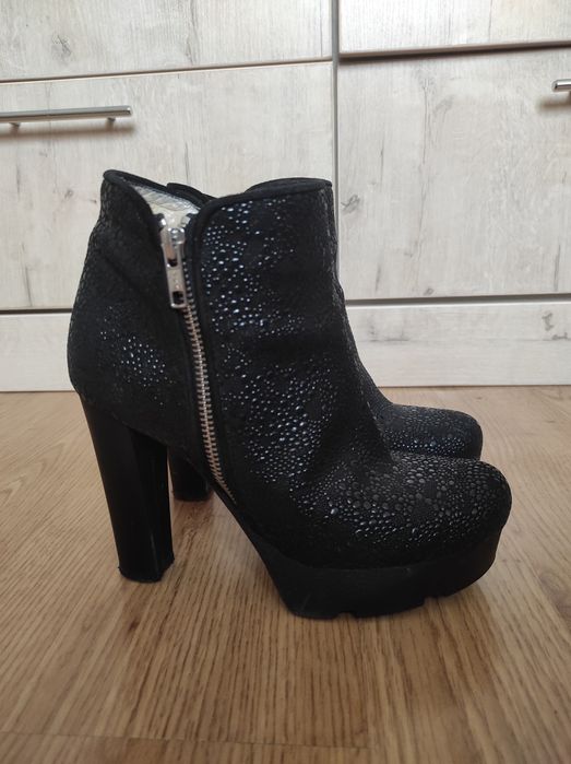 Осенние полусапожки