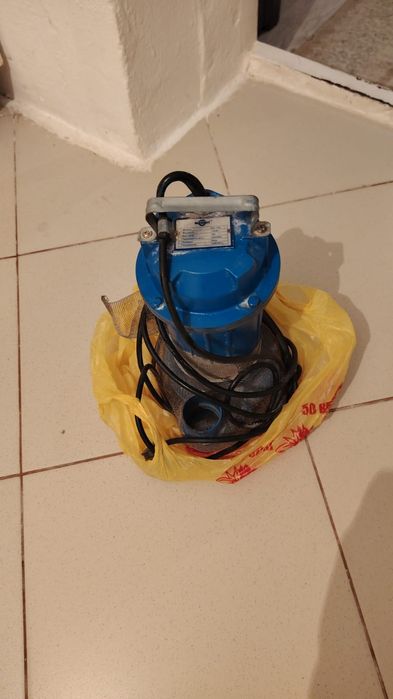 Насос с пожарной шлангой