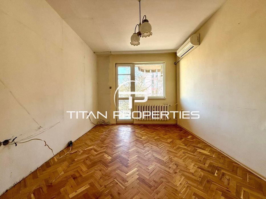 Ключ в агенцията! Тристаен апартамент в кв. Кършияка