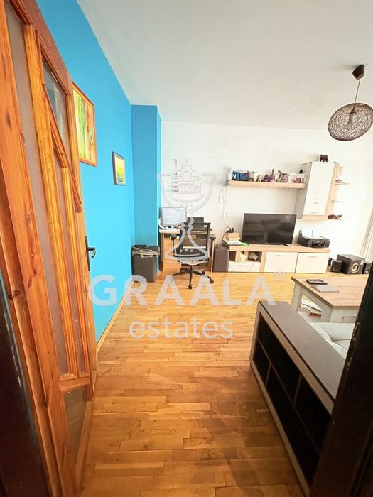 Продава се Тристаен апартамент в София, Овча купел 1 - 92 кв.м за 2337 €/кв.м - Снимка #1