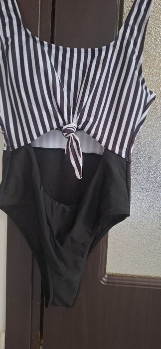 Costume de baie noi