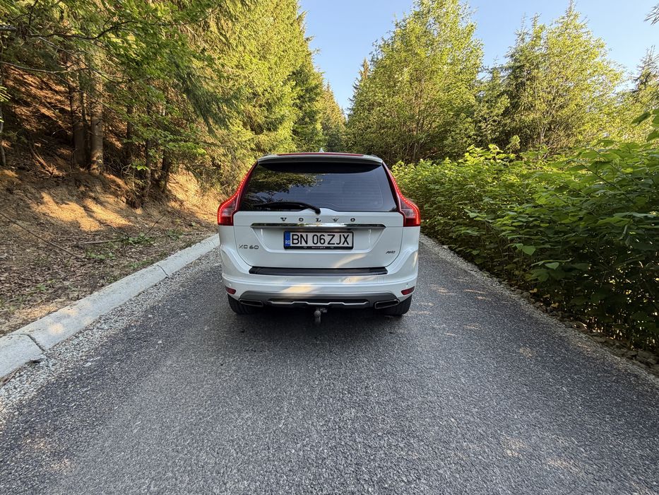 VOLVO XC60 2016 — imagine 2