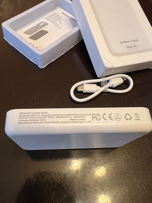 Battery pack /безжична зарядна батерия за iphone/magsafe/