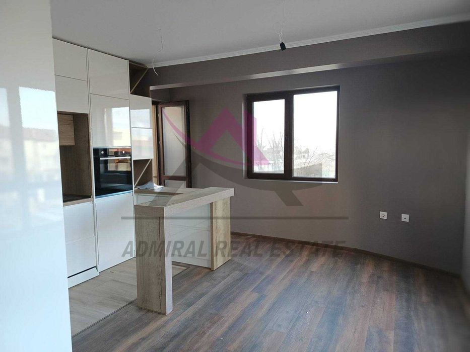 Продава се Тристаен апартамент в Варна, Галата - 84 кв.м за 1002 €/кв.м - Снимка #1