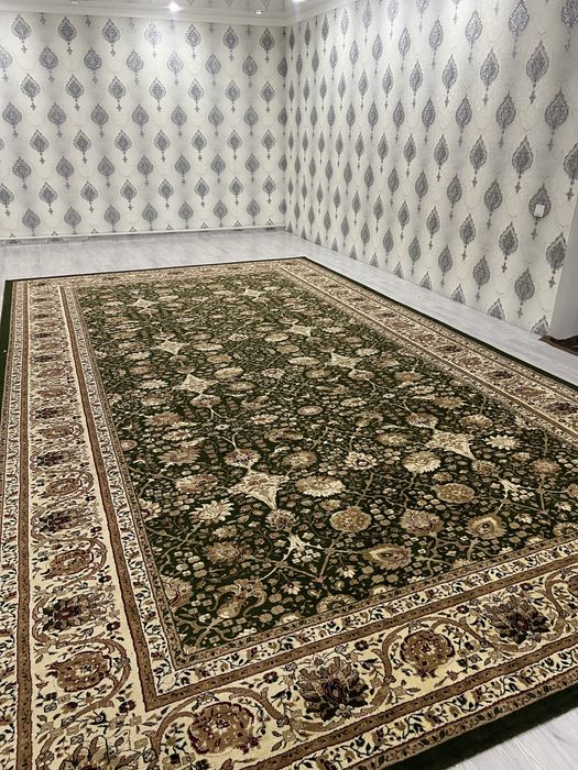 Продается ковер с хорошим состоянием!