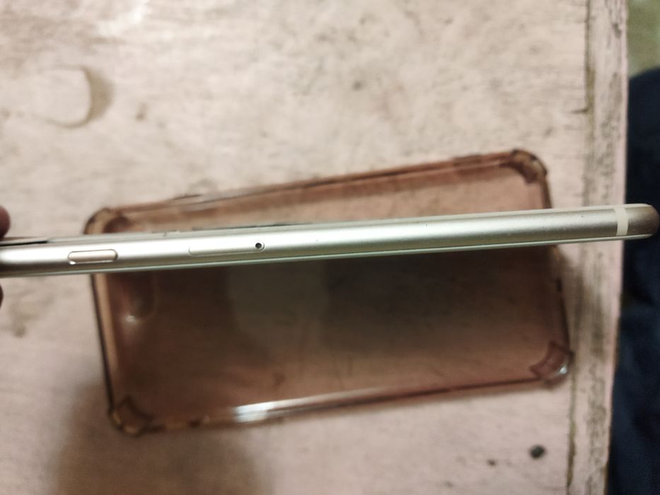 Продаётся iphone 8 plus Gold 256gb