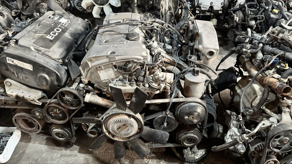 Двигатель мерседес 111 мотор плита обьем 2.2