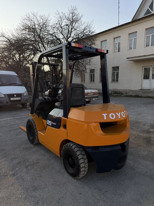 Вилочный погрузчик кара автокара